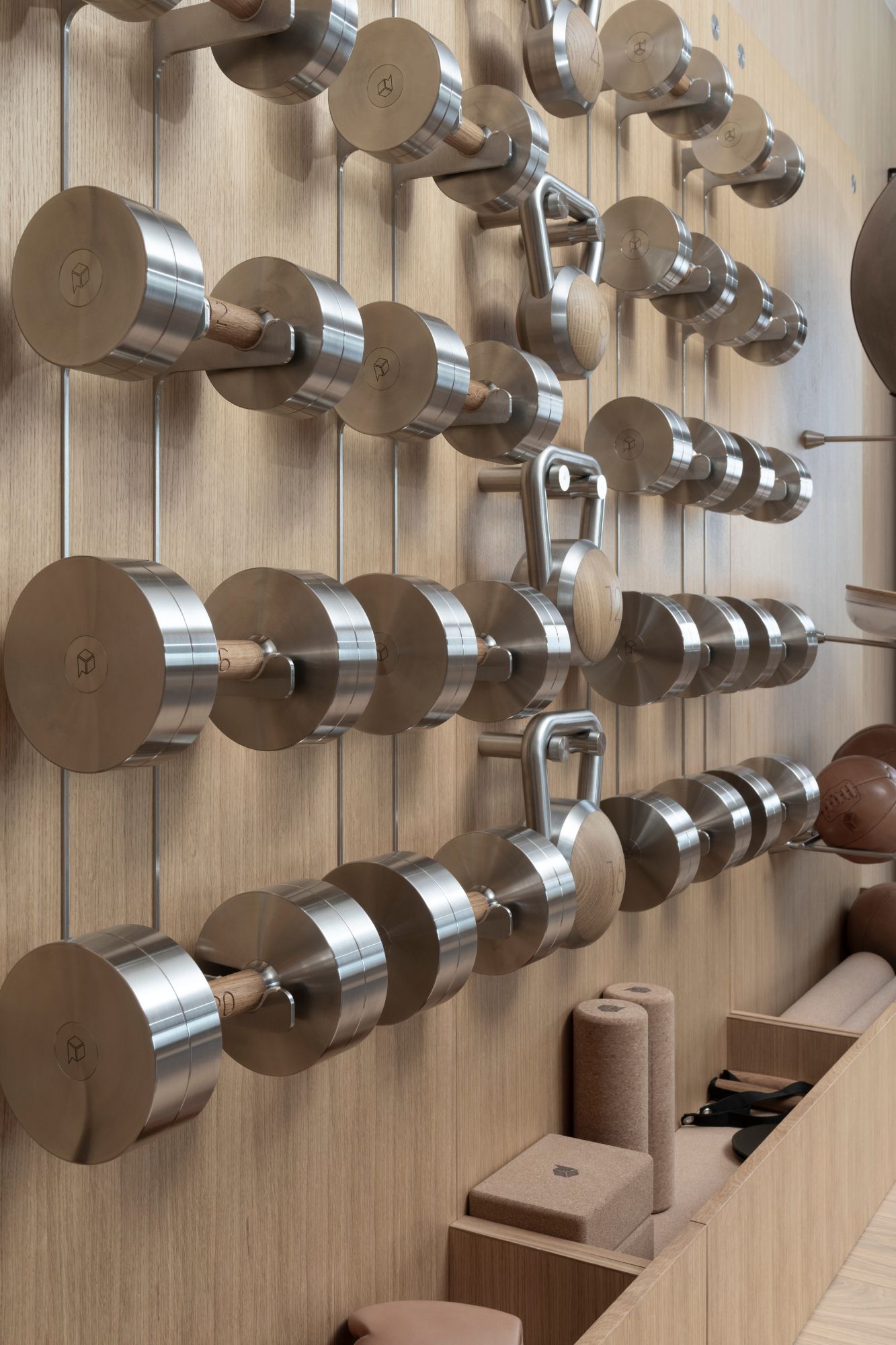 Paragon Studio, Paragon Studio Delivers Ambitious Design for Bespoke Home Gym in Knightsbridge Property