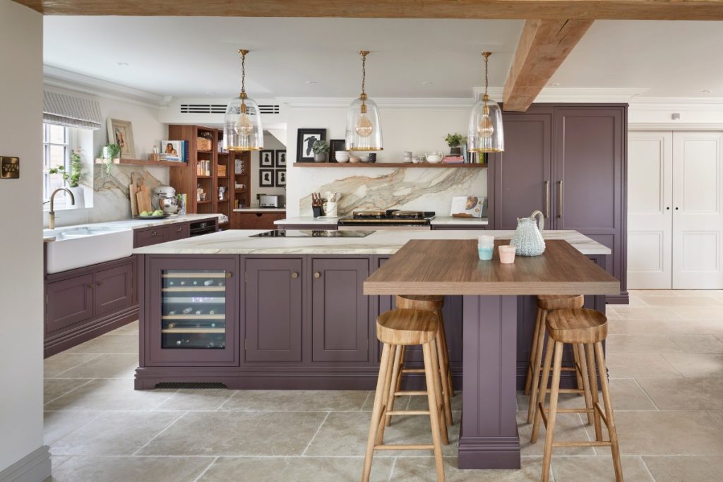 Snug Kitchens: Creating an Open-Plan Kitchen for Family Living