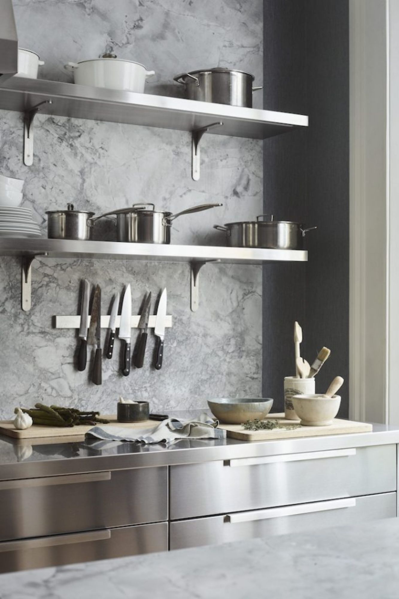kitchen, Roundhouse Design: What is the Best Layout for a Chef’s Kitchen?
