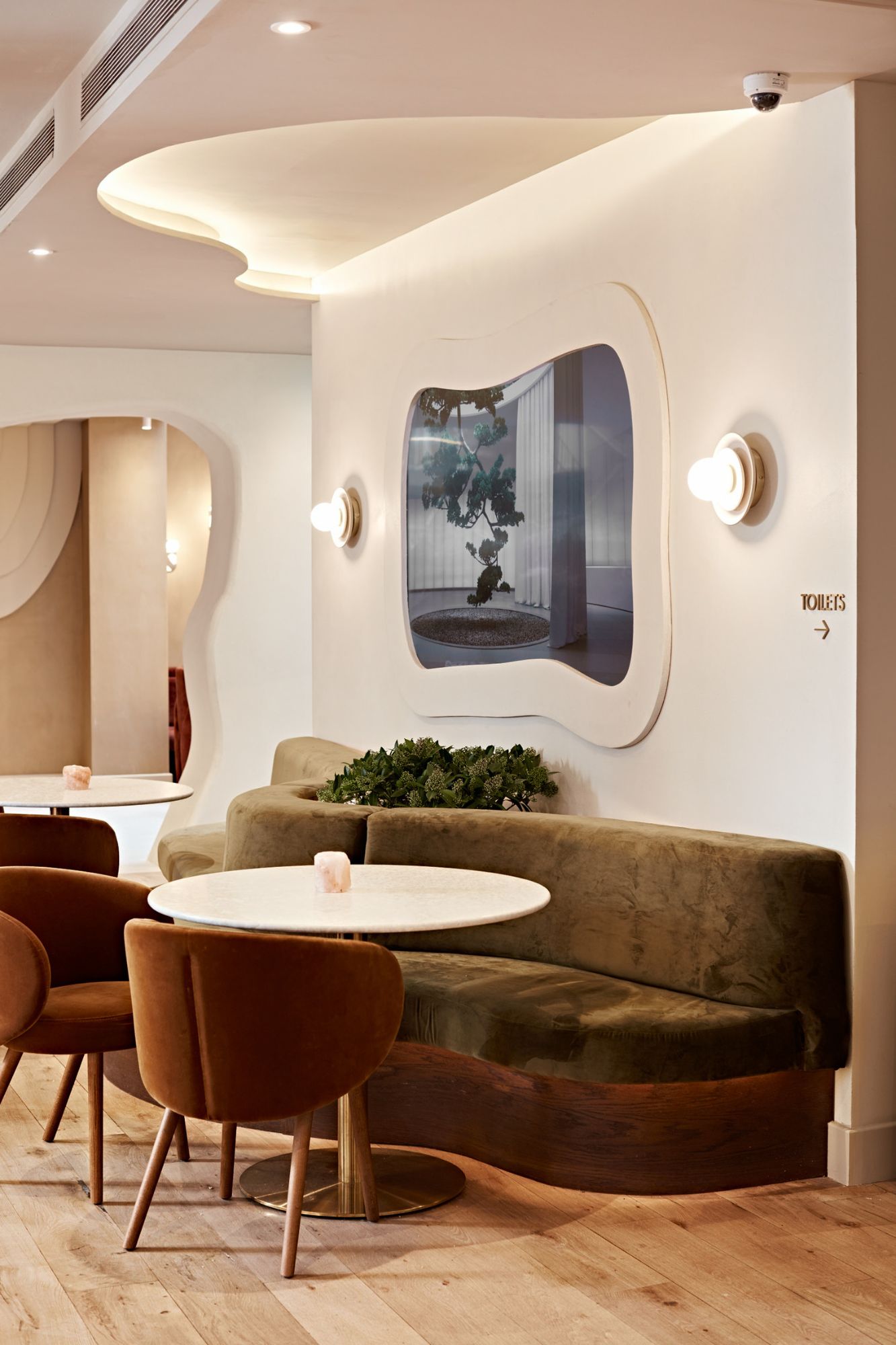 KAI Interiors, KAI Interiors Design a Futuristic and Fluid Restaurant