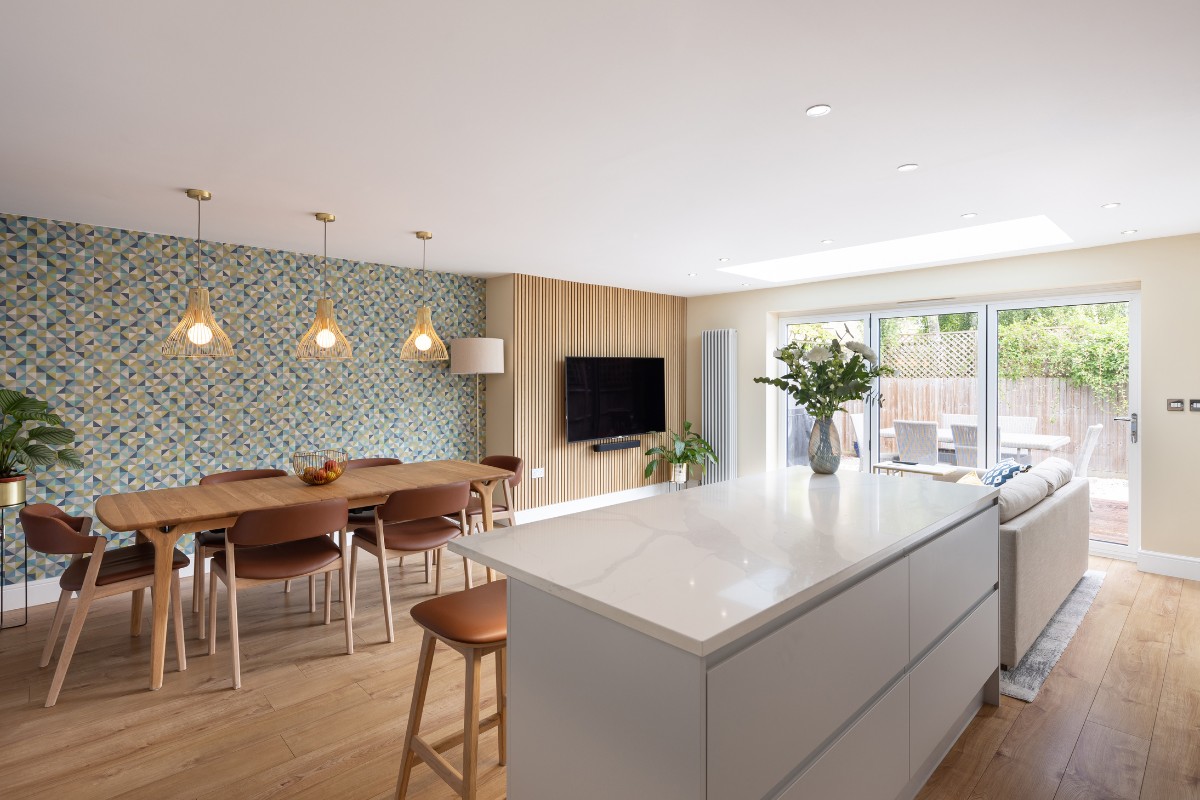 Studio 95 Interiors, Studio 95 Interiors: Creating a Soft and Welcoming Family Home