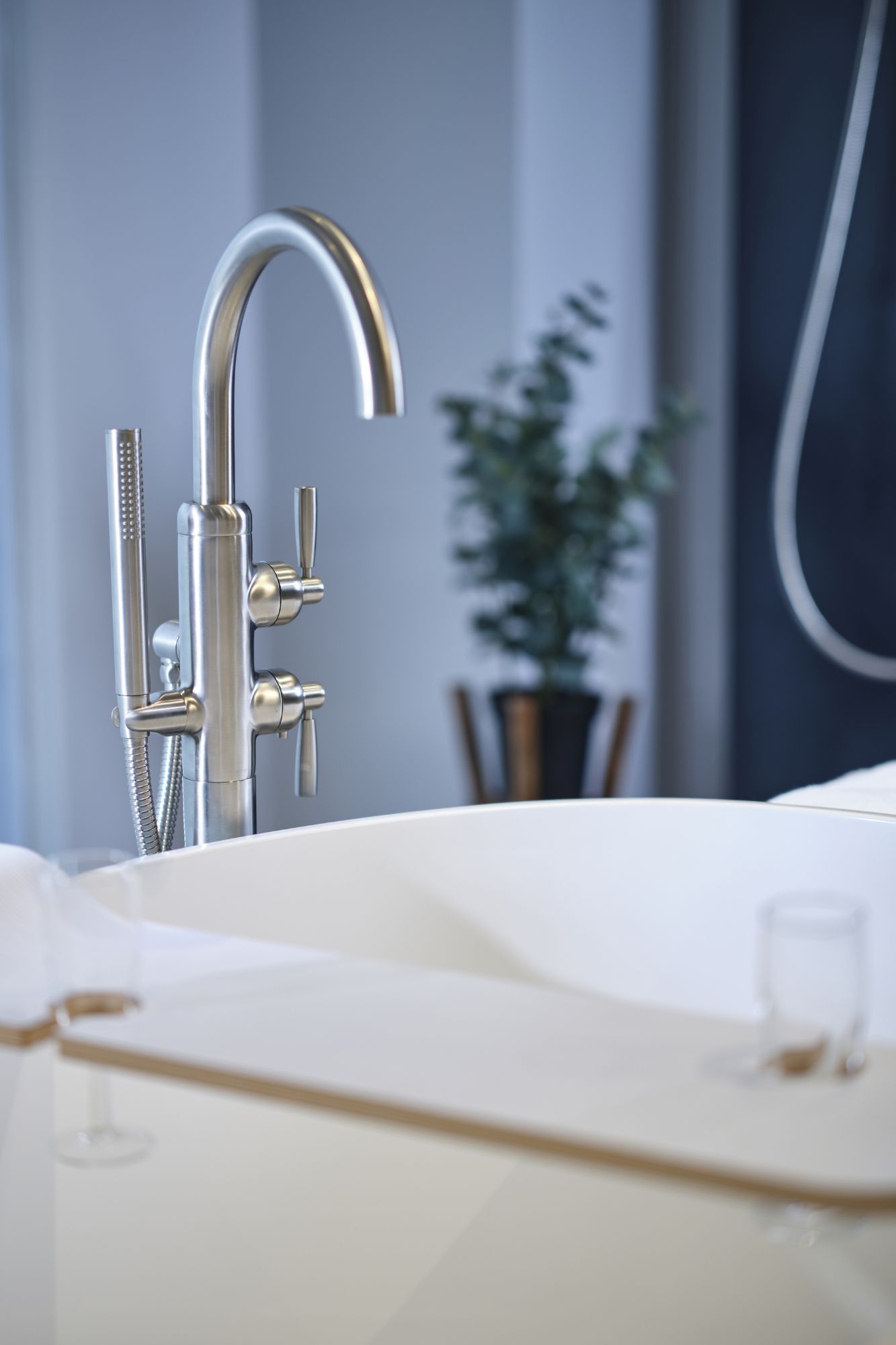 House of Rohl, House of Rohl Partners with 1508 London for its Fourth Consecutive WOW!house Primary Bathroom