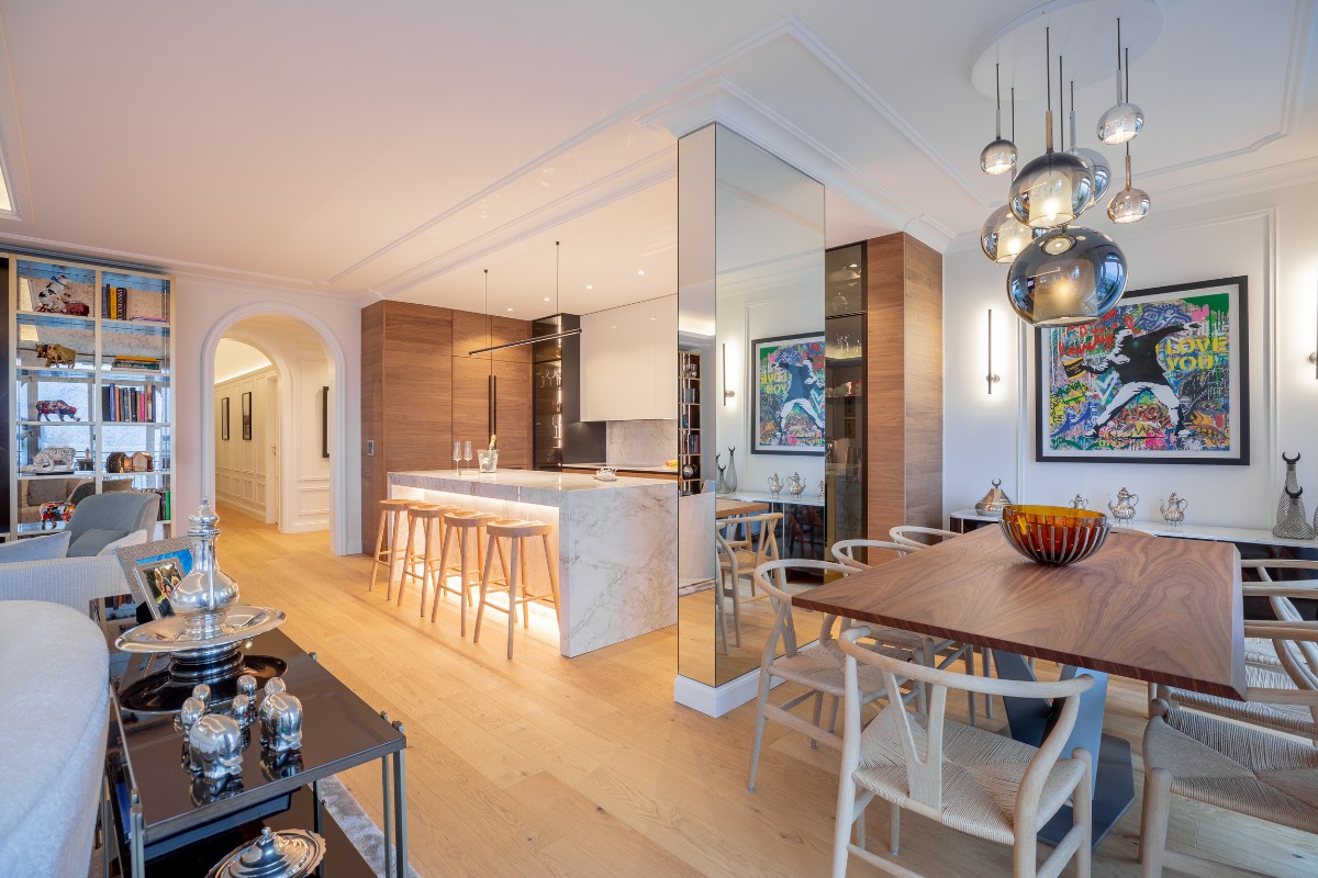 SBID Icon Insights: The Timeless Sophistication of Alex Kravetz Design