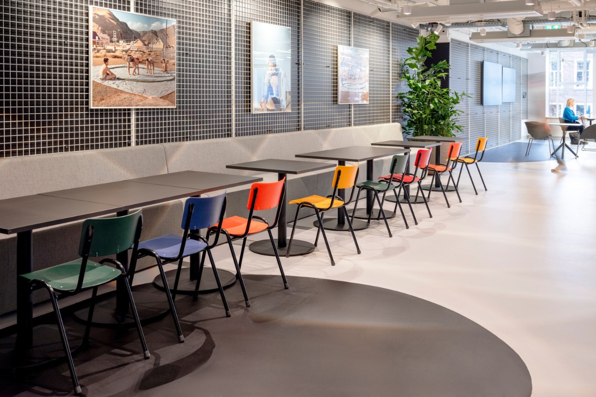 Woodalls Design, Woodalls Design: Creating a Dynamic and Collaborative Office Space