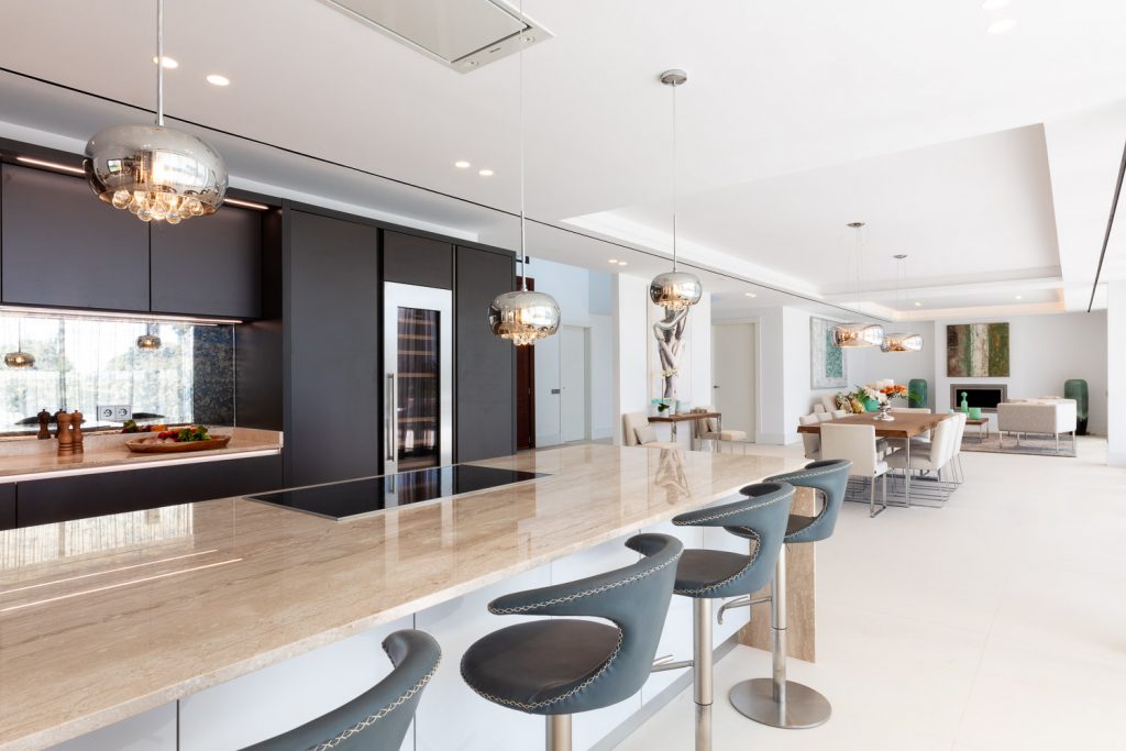 , Spanish Villa Design Uniquely Utilises Space and Colour