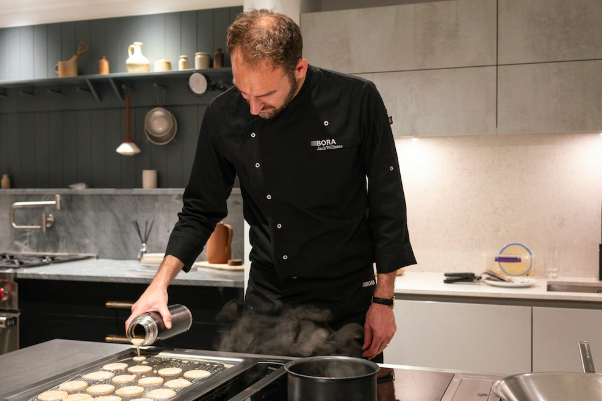 Roundhouse Design: What is the Best Layout for a Chef’s Kitchen?